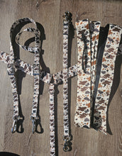 Load image into Gallery viewer, Brown cowprint tack set