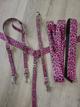 Load image into Gallery viewer, Pink leopard tack set