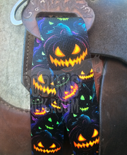 Load image into Gallery viewer, Scary pumpkins tack set