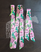 Load image into Gallery viewer, Pink cactus latigo and off billet set

