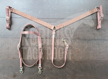 Load image into Gallery viewer, Classic headstall and breastcollar.
