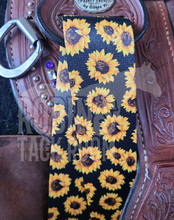 Load image into Gallery viewer, Sunflower latigo and off billet set
