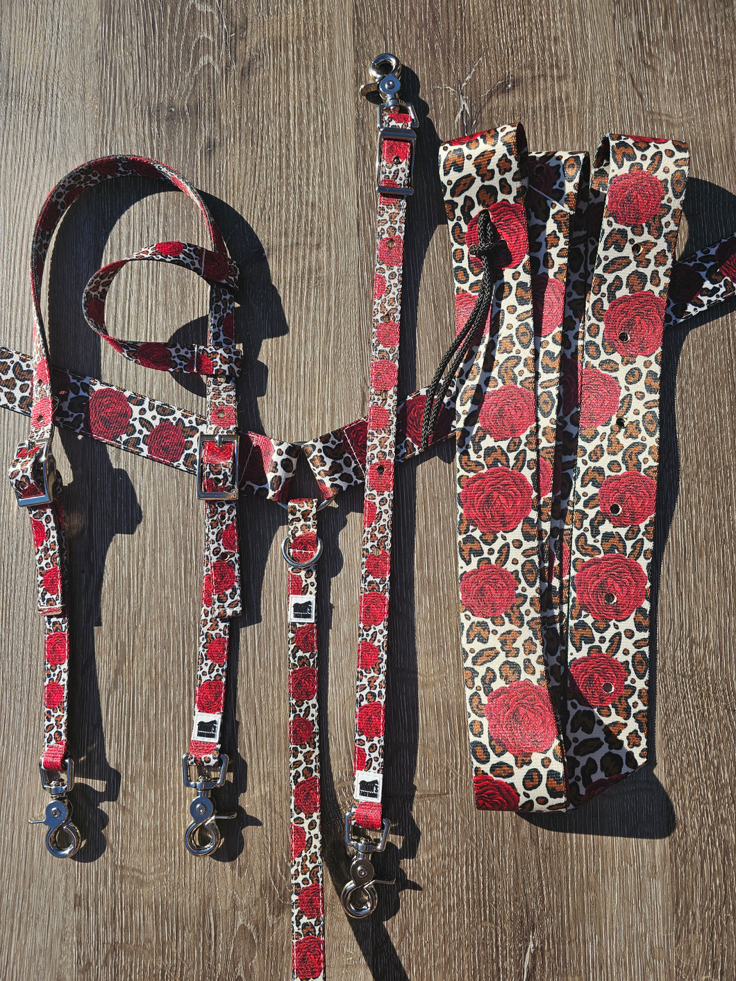 Cheetah roses tack set