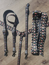 Load image into Gallery viewer, Steer skulls tack set
