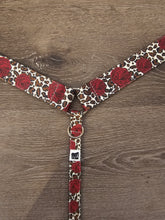 Load image into Gallery viewer, Cheetah roses breastcollar
