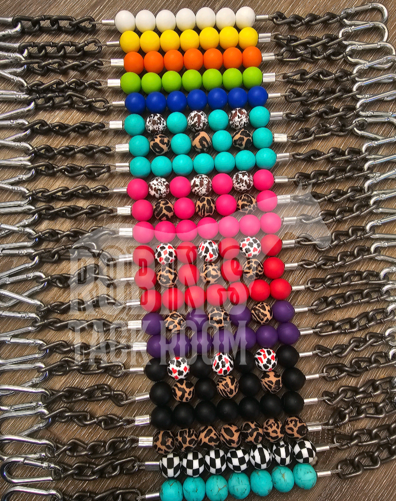 Beaded curb chains