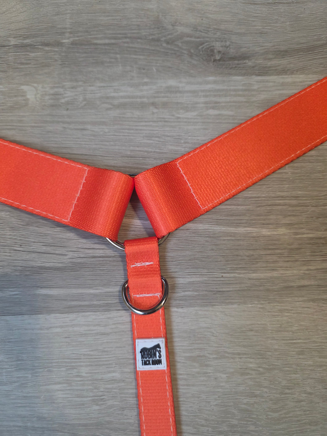 Solid orange breastcollar