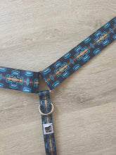 Load image into Gallery viewer, Blue aztec breastcollar
