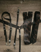 Load image into Gallery viewer, Orange spider webb tack set
