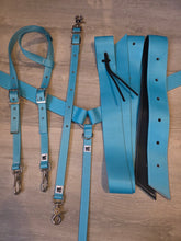 Load image into Gallery viewer, Solid blue tack set
