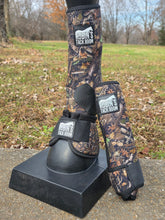 Load image into Gallery viewer, Camo splint boots
