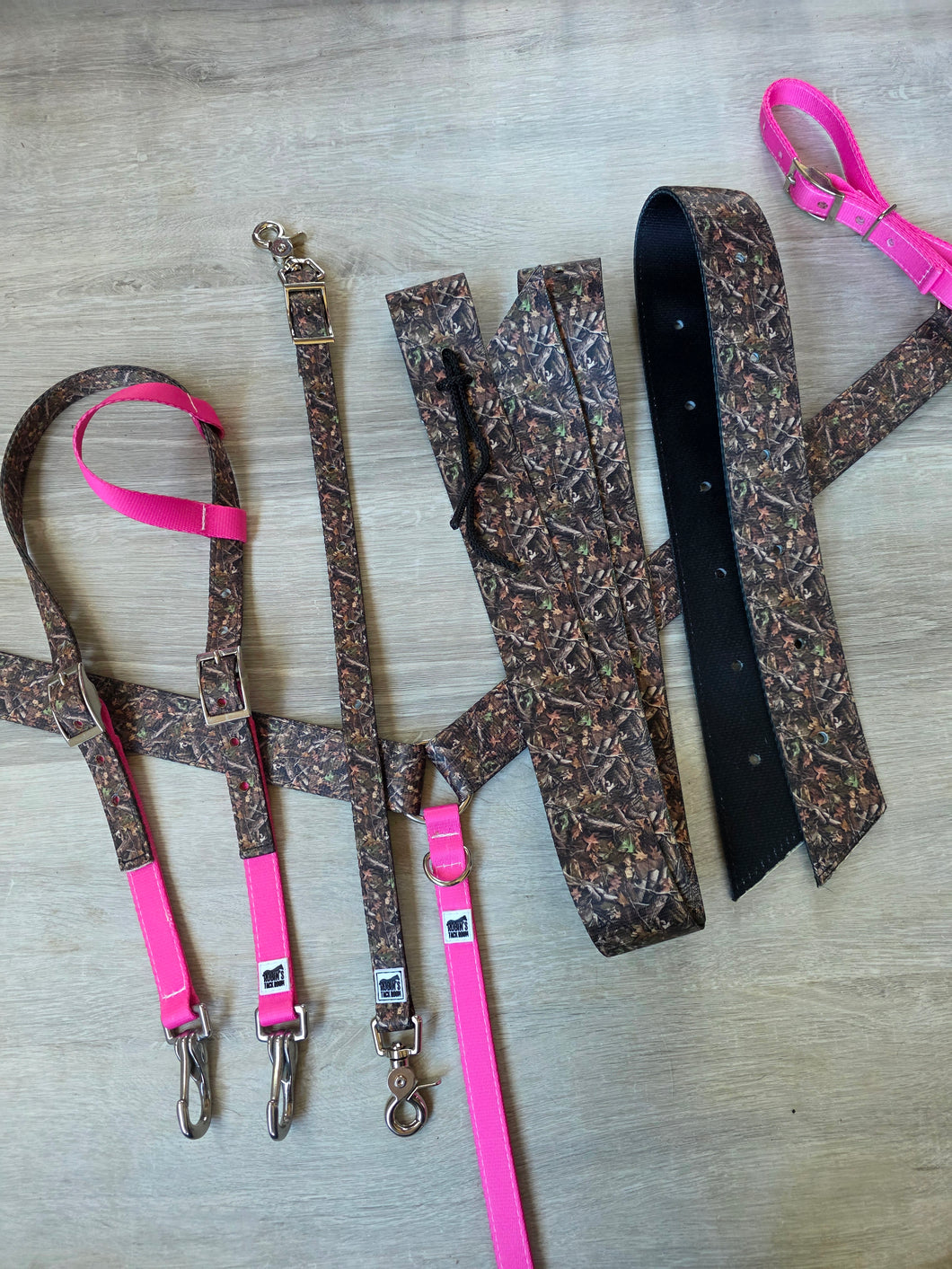 Pink camo tack set