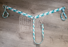 Load image into Gallery viewer, White and teal roses breastcollar
